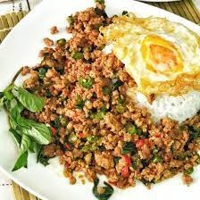 pad krapow moo